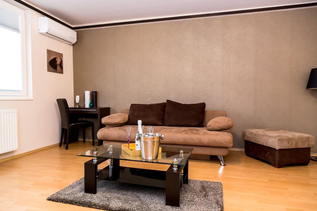 Apartment Arpad Bridge