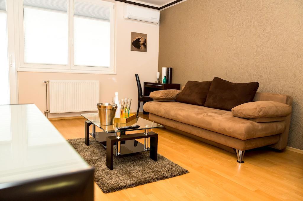 Apartment Arpad Bridge